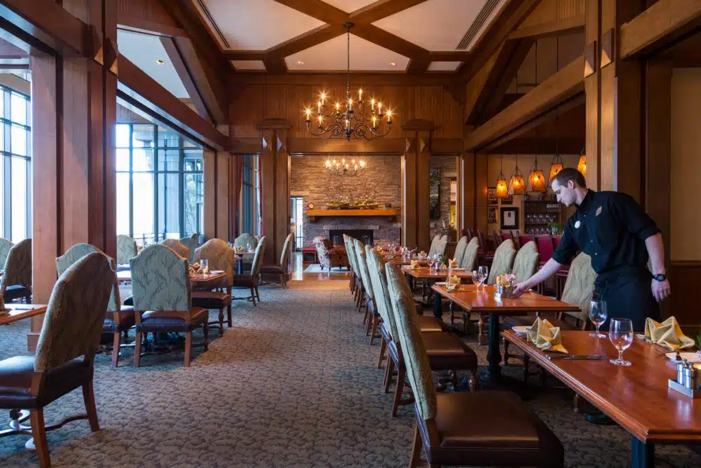 TLAW Tree Restaurant and Bar AKP