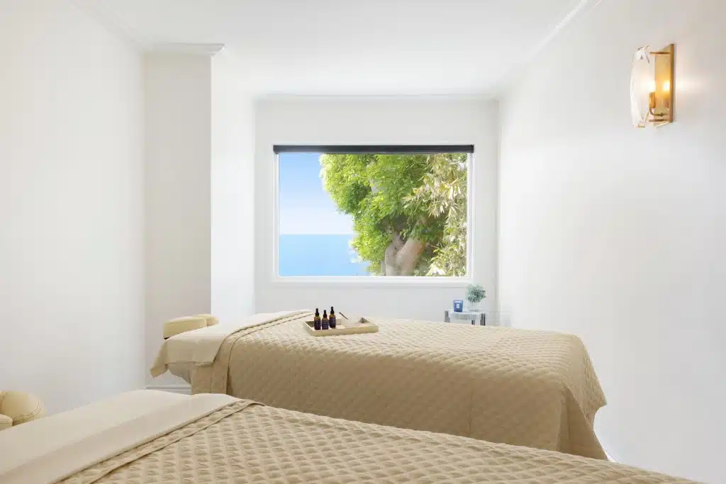 Surf & Sand Aquaterra Spa treatment room