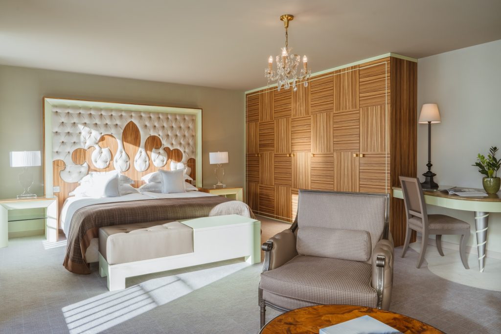 Room 66 Carlton StMoritz 4