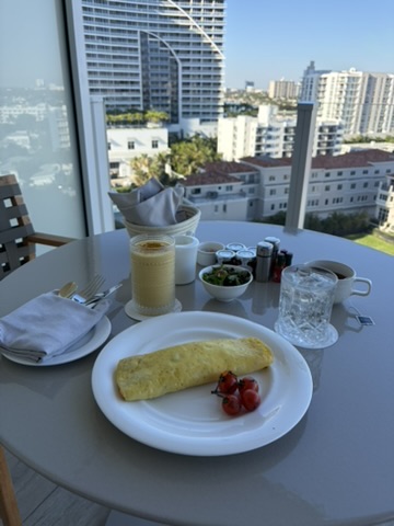 apavlik breakfast on patio